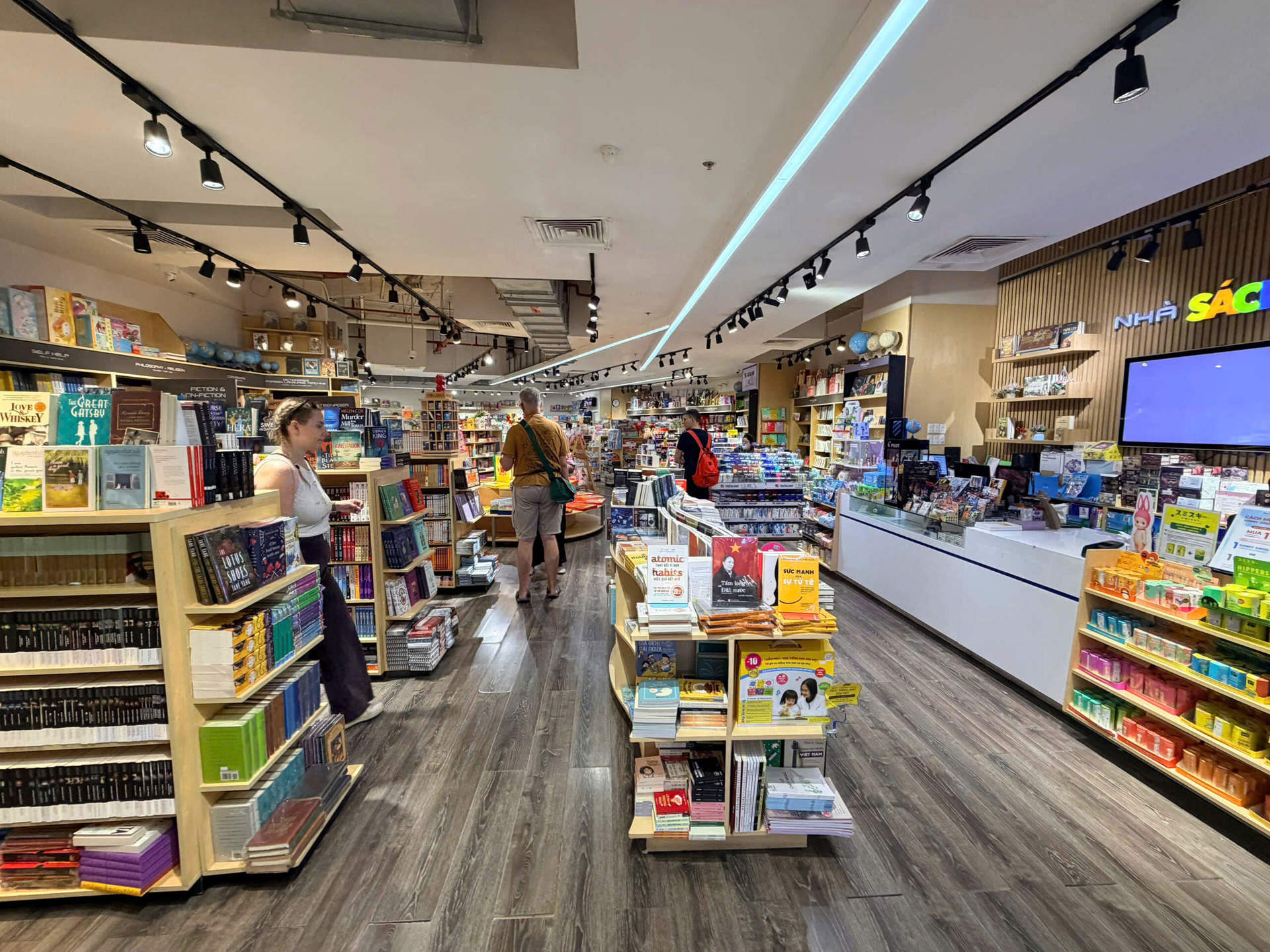 Phuong Nam Bookstore